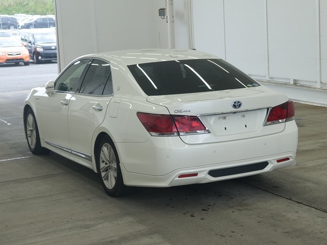 TOYOTA CROWN HYBRID