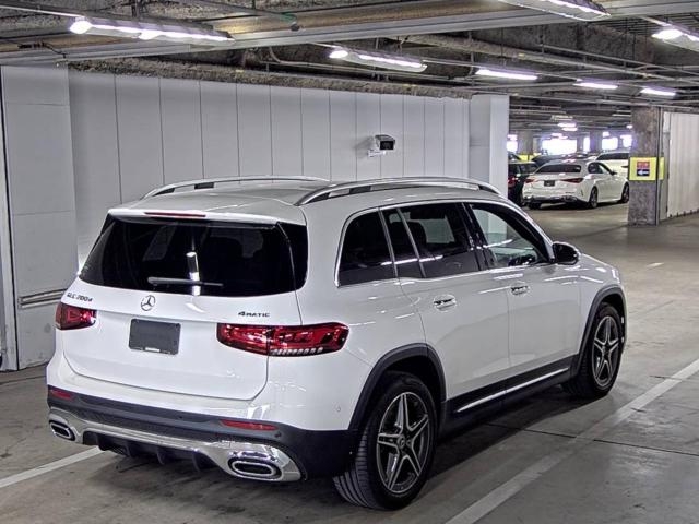 MERCEDES BENZ GLB