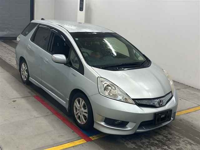 HONDA FIT SHUTTLE HYBRID