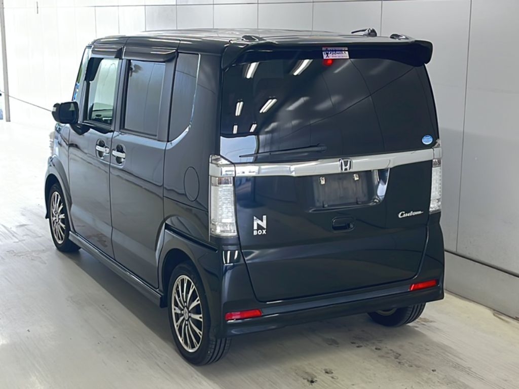 HONDA N BOX CUSTOM