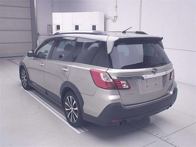 SUBARU EXIGA CROSSOVER 7
