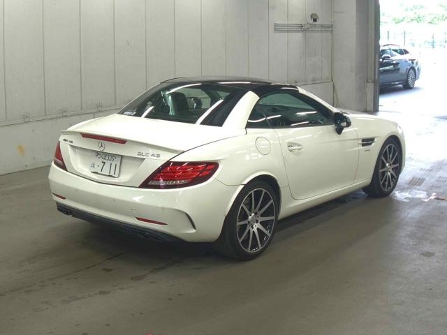 MERCEDES BENZ AMG SLC