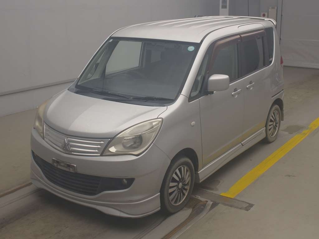 MITSUBISHI DELICA D:2