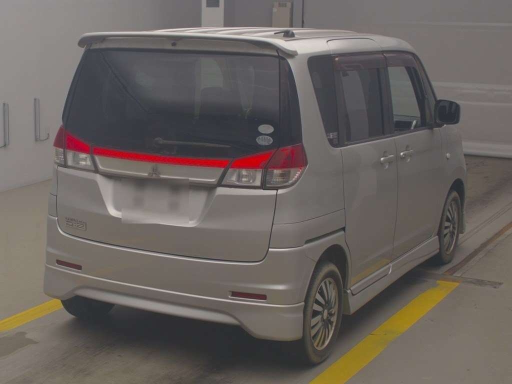 MITSUBISHI DELICA D:2