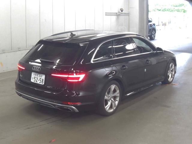 AUDI A4 AVANTE