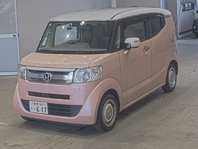HONDA N-BOX SLASH