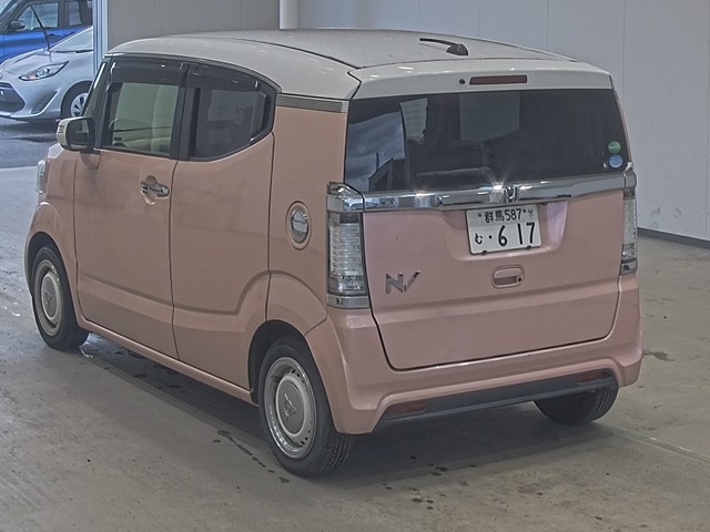 HONDA N-BOX SLASH