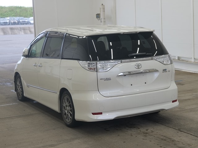 TOYOTA ESTIMA HYBRID