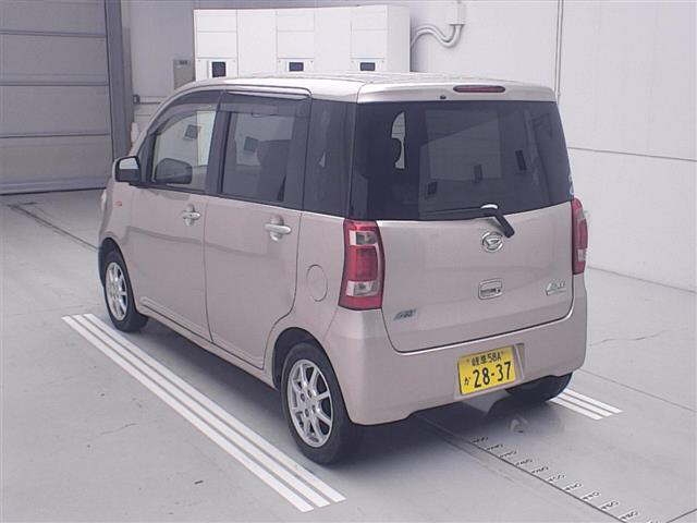 DAIHATSU TANTO EXE