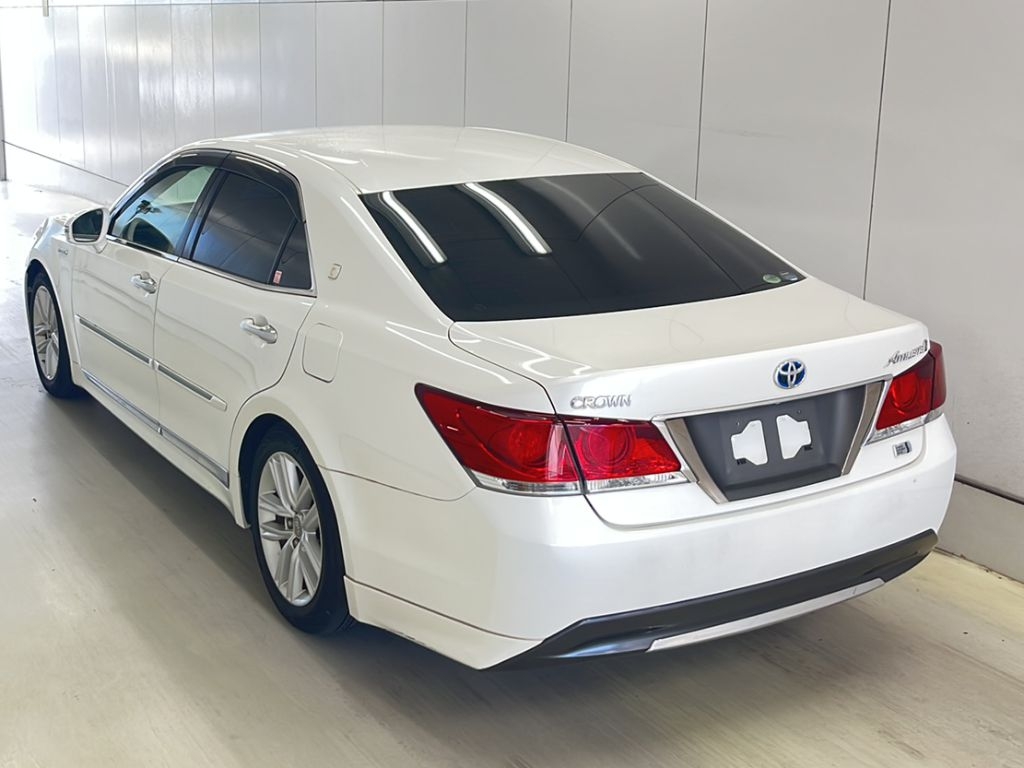 TOYOTA CROWN HYBRID