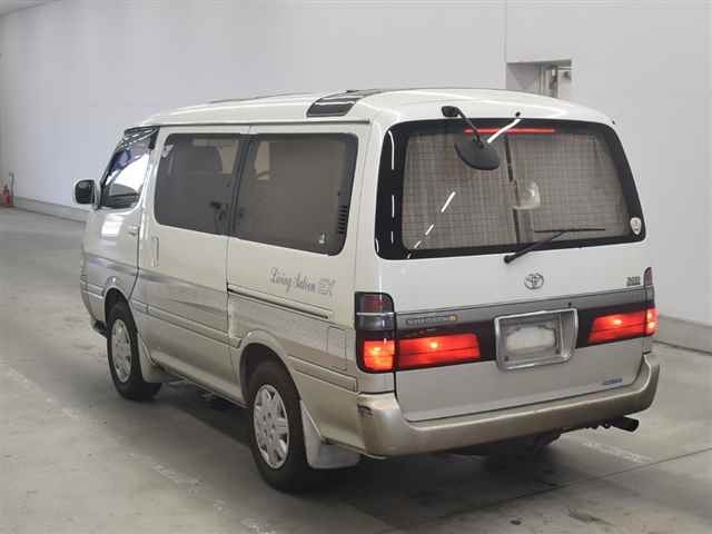 TOYOTA HIACE WAGON