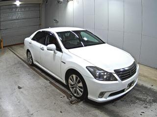 TOYOTA CROWN HYBRID