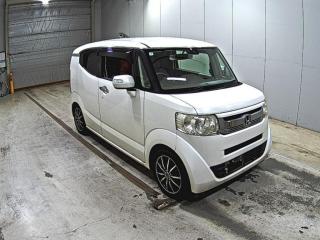 HONDA N-BOX SLASH