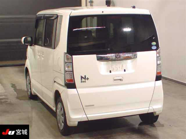 HONDA N BOX +