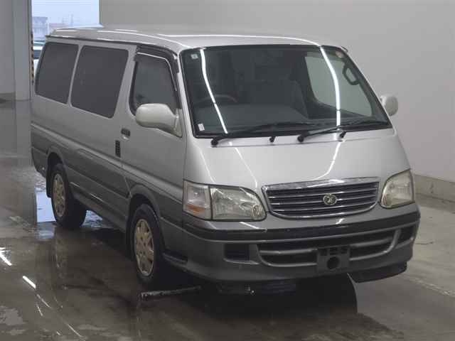 TOYOTA HIACE WAGON