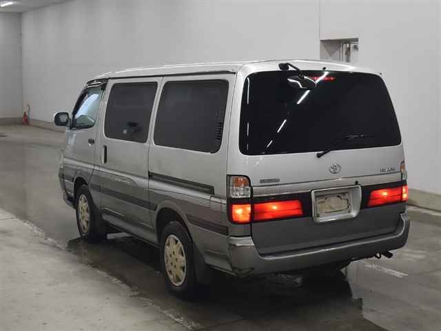TOYOTA HIACE WAGON