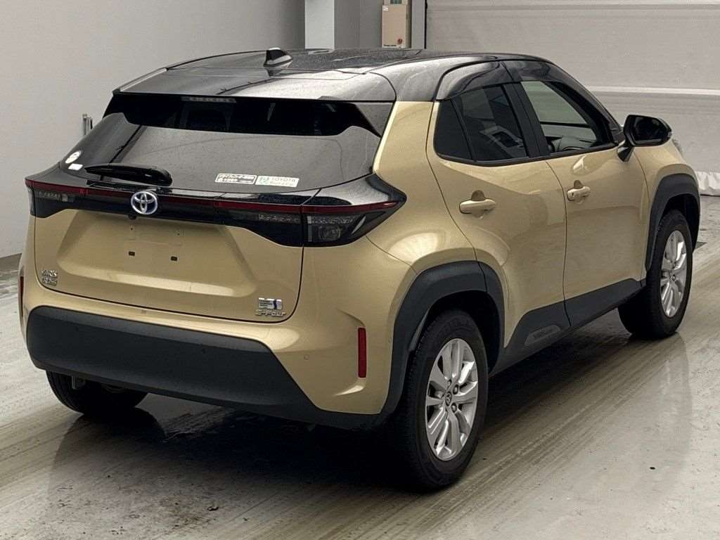 TOYOTA YARIS CROSS