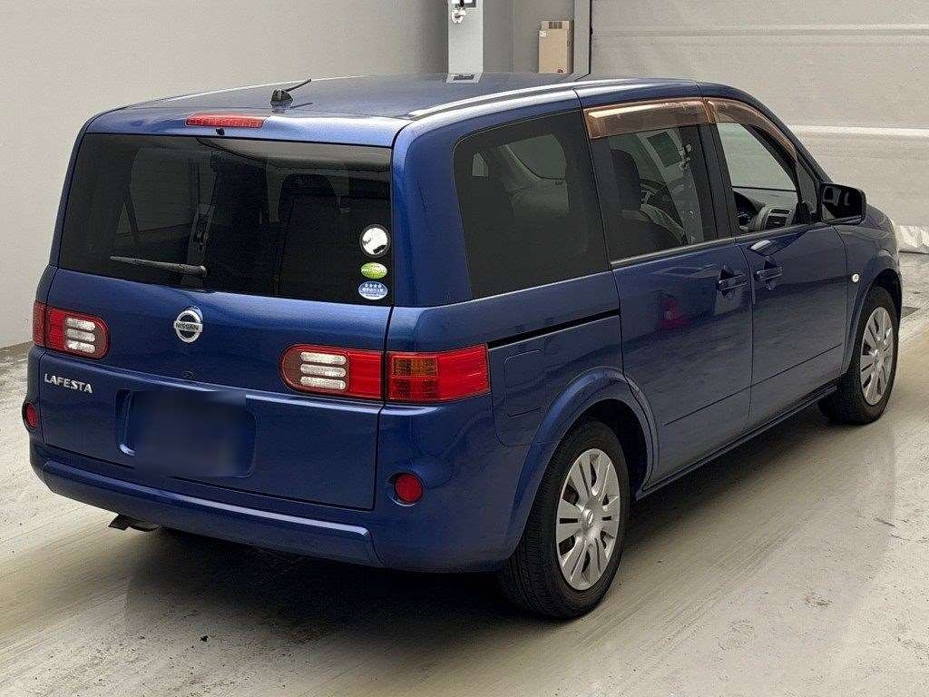 NISSAN LAFESTA