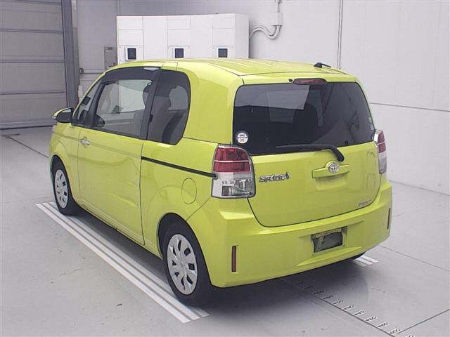 TOYOTA SPADE