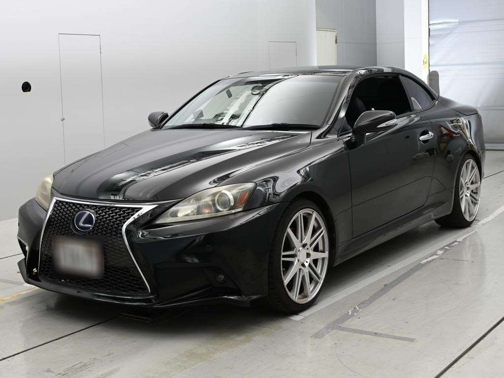 LEXUS IS