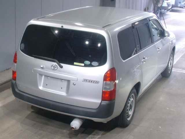 TOYOTA SUCCEED VAN
