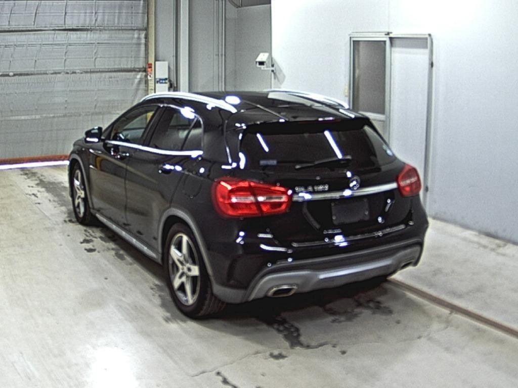 MERCEDES BENZ GLA