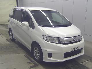 HONDA FREED SPIKE