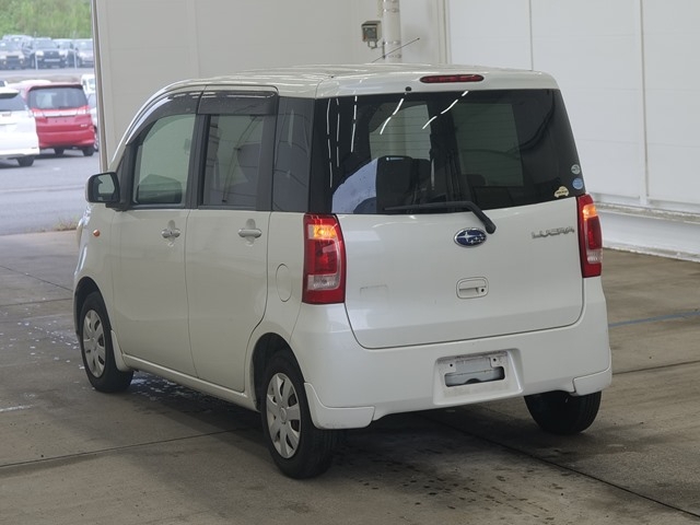 SUBARU LUCRA