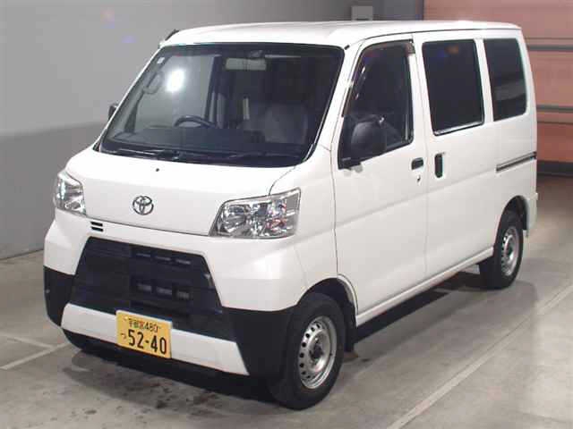 TOYOTA PIXIS VAN