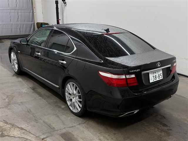 LEXUS LS