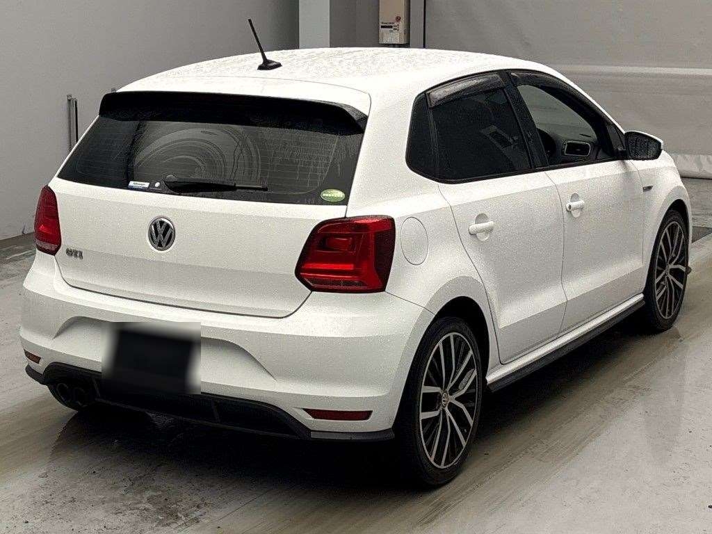 VOLKSWAGEN POLO GTI