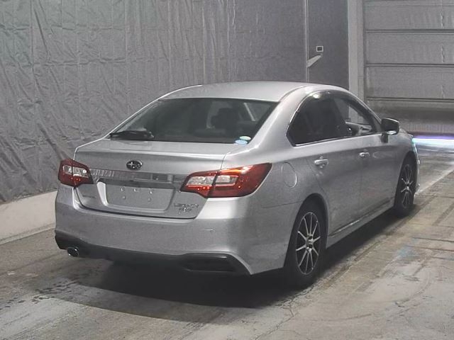 SUBARU LEGACY B4