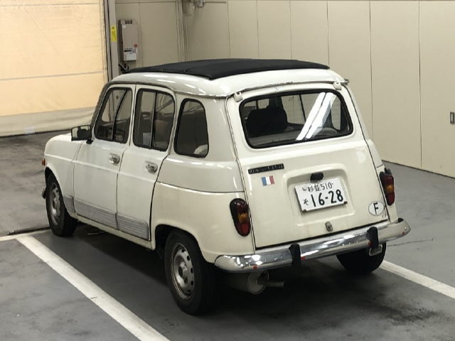 RENAULT 4