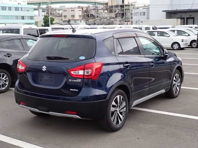SUZUKI SX4 S-CROSS