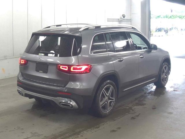 MERCEDES BENZ GLB