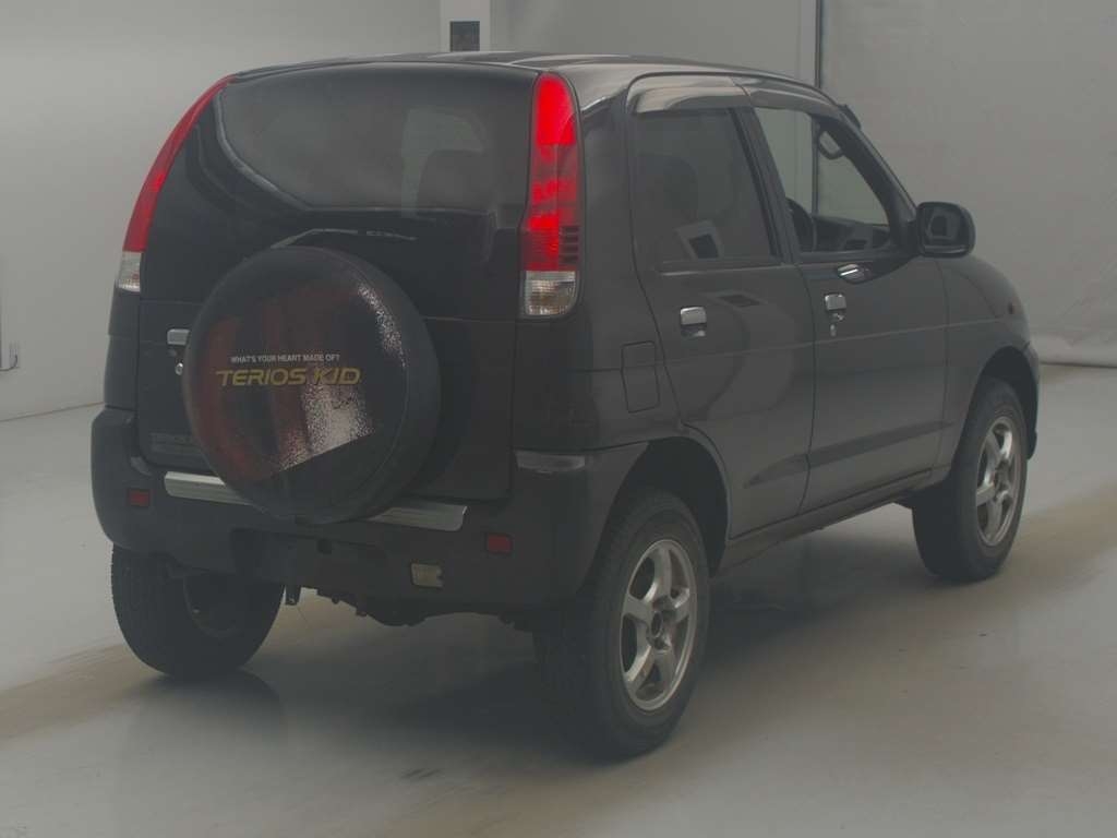 DAIHATSU TERIOS KID