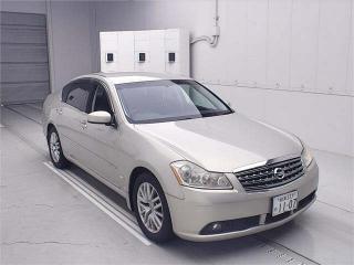 NISSAN FUGA