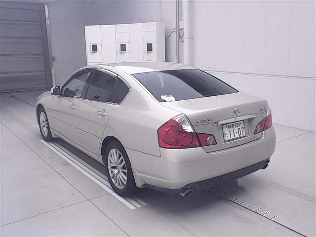 NISSAN FUGA