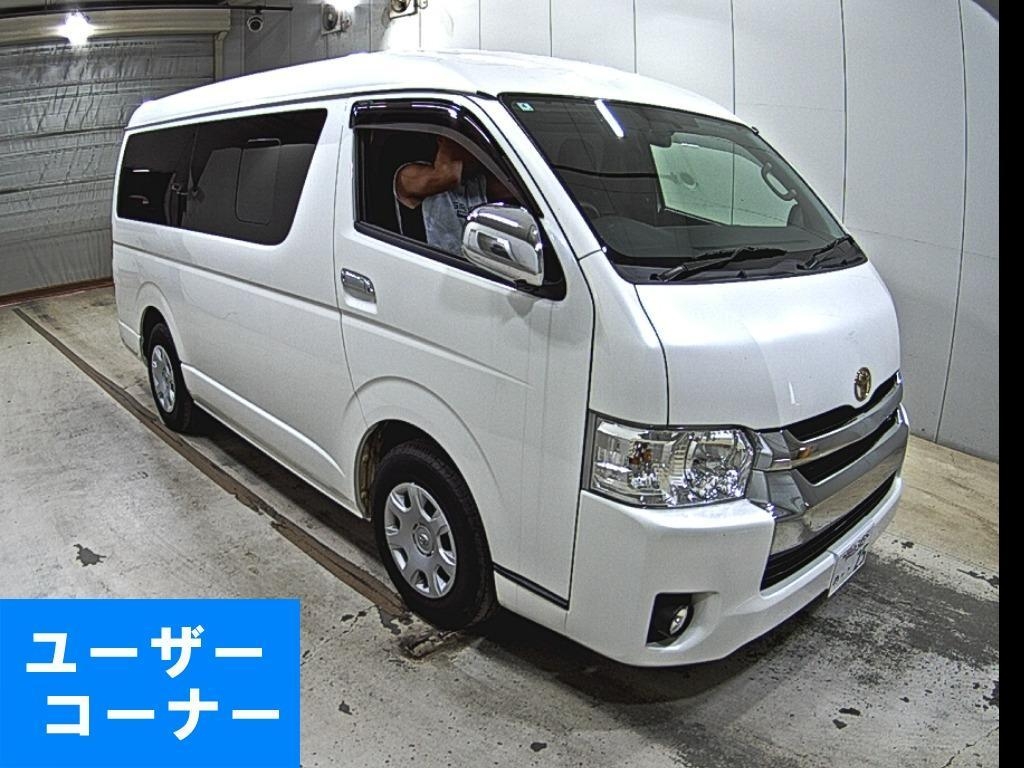TOYOTA HIACE WAGON