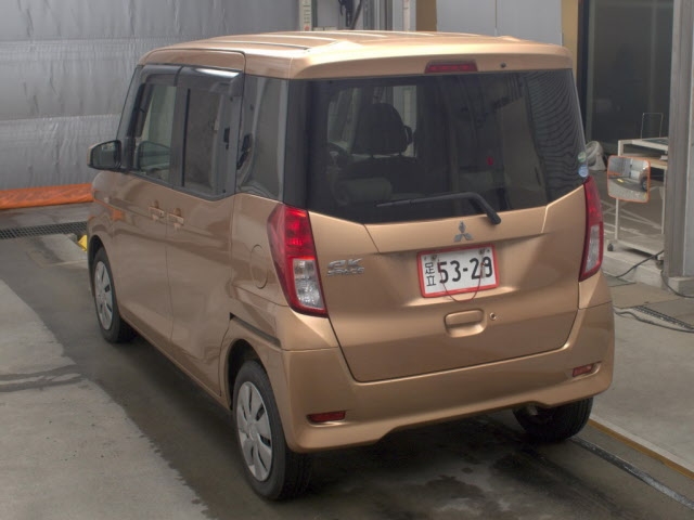 MITSUBISHI EK SPACE