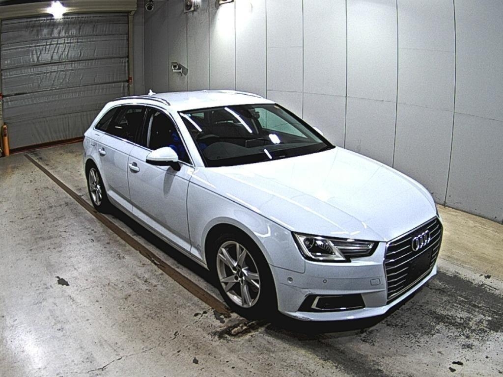 AUDI A4 AVANTE