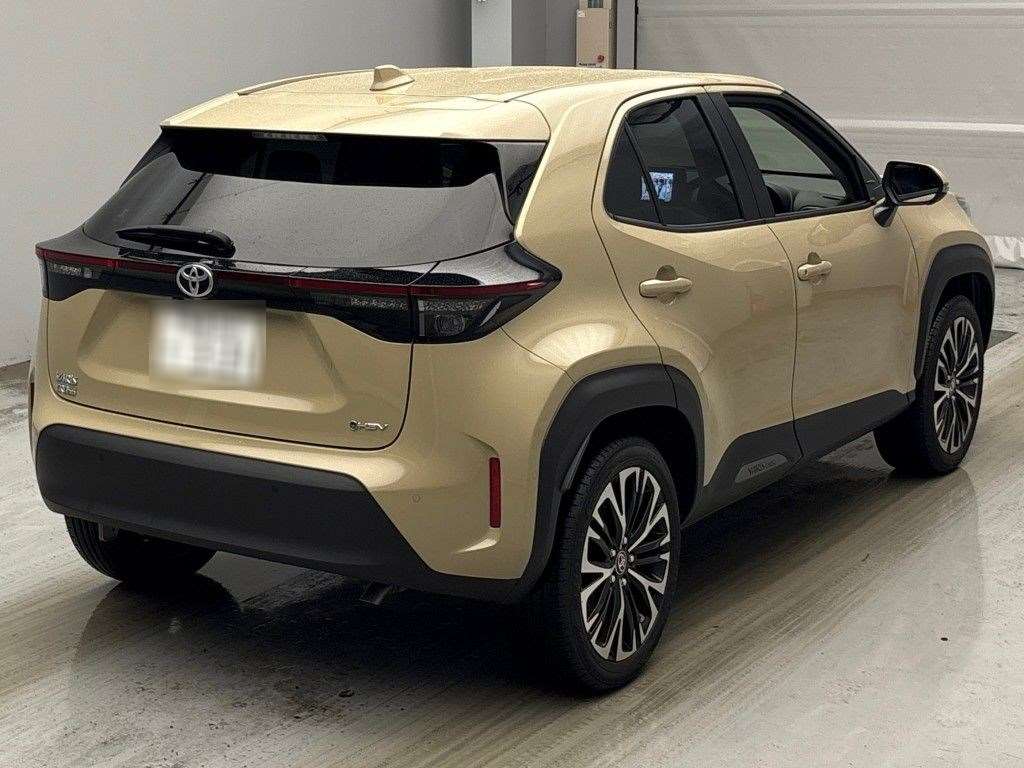 TOYOTA YARIS CROSS