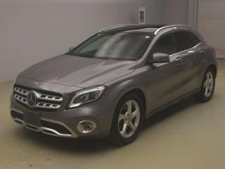 MERCEDES BENZ GLA