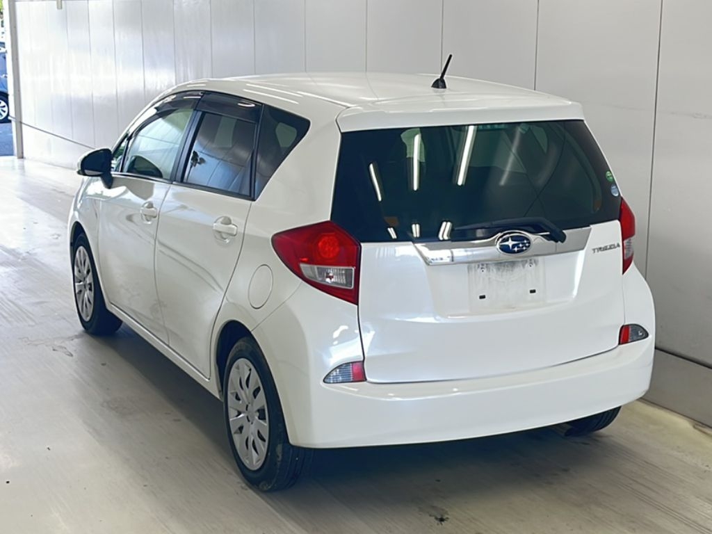 SUBARU TREZIA