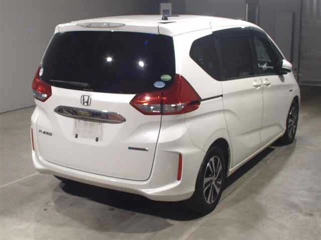 HONDA FREED HYBRID