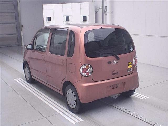 DAIHATSU MOVE LATTE