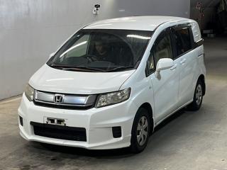 HONDA FREED SPIKE
