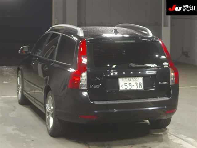 VOLVO V50