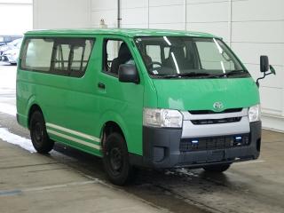TOYOTA HIACE