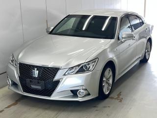 TOYOTA CROWN HYBRID